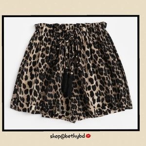 LAST 1! Cheetah Print Curvy Size Shorts 5🌟Rated